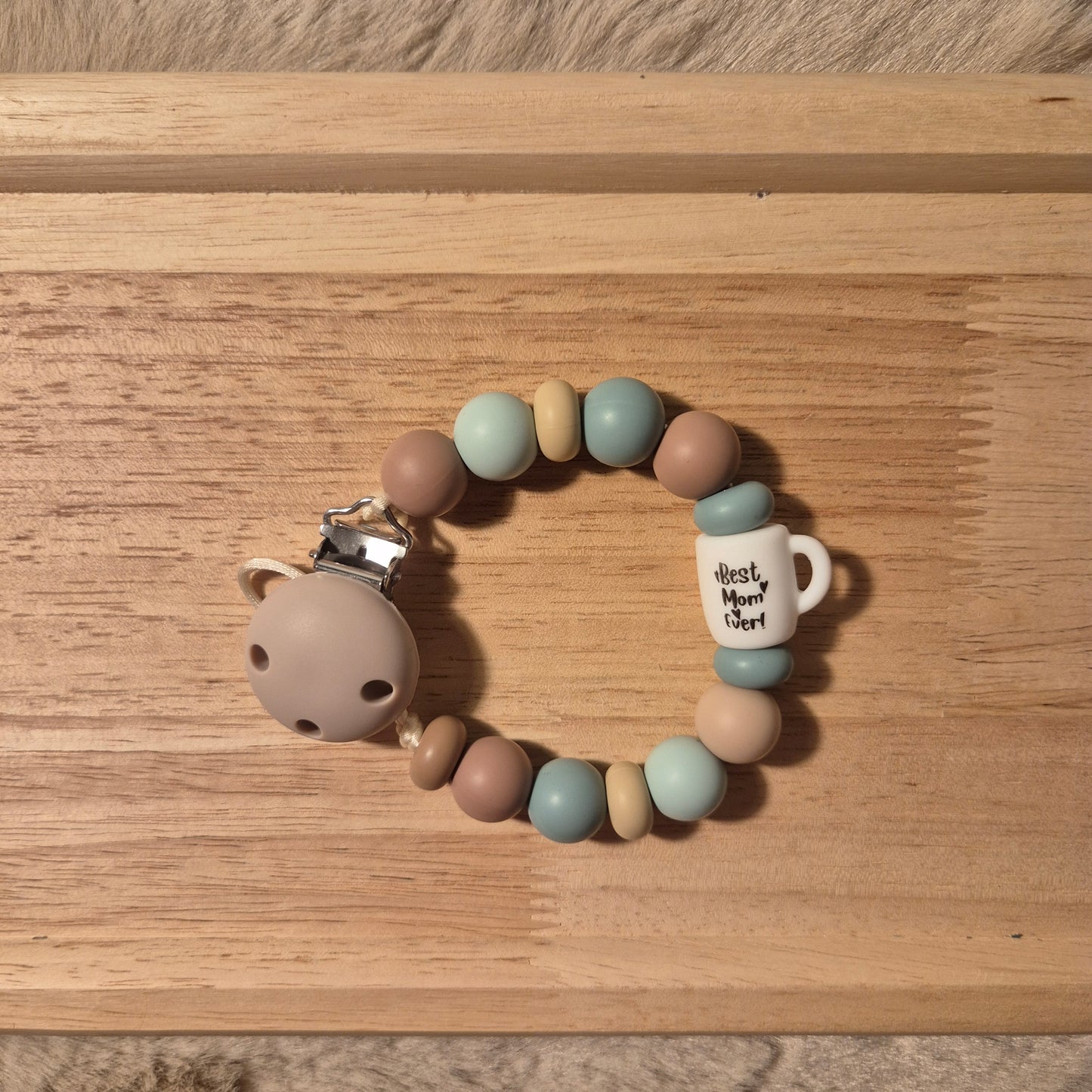 Schnullerkette Best Mom Ever - Kaffeebecher 3D | Braun Pastell Türkis Beige